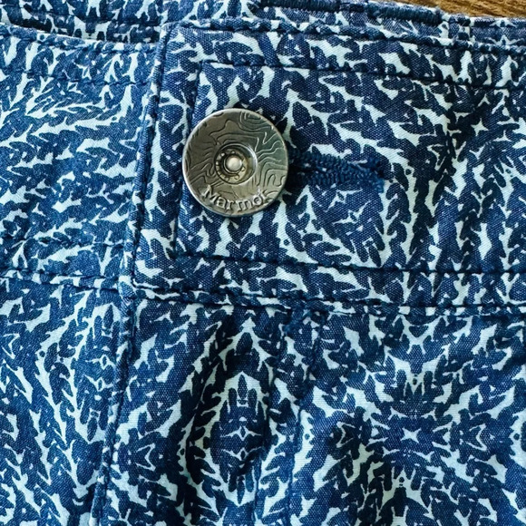 Marmot Ginny Hiking Shorts - Like New - Size 12 - Picture 4 of 10